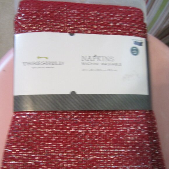 NWT/Holiday Ruby Red Napkins w/Silver ~ BRAND NEW! - Picture 1 of 2